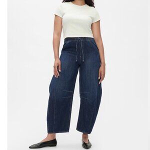 Mid Rise Easy Horseshoe Jeans